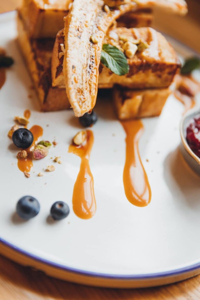 Fort Bistro reklama - danie na talerzu